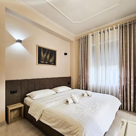 Sunflower Junior Suite Tirana Exterior photo
